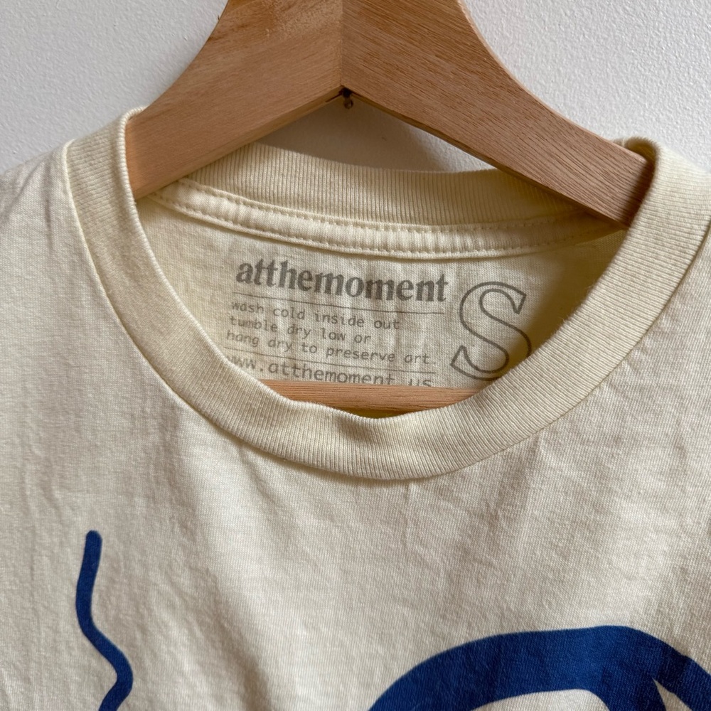 At The Moment | Living Room Sketch Tee - Picture 5 of 5